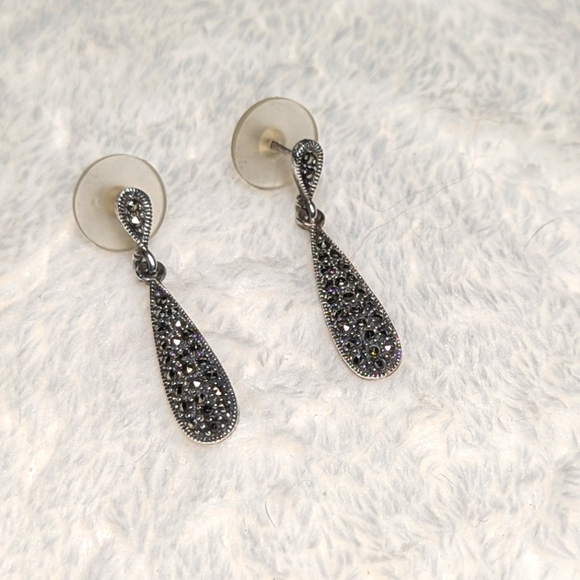 Vintage Sterling Silver and Marcasite Drop Pierced Earrings - Picture 6 of 9